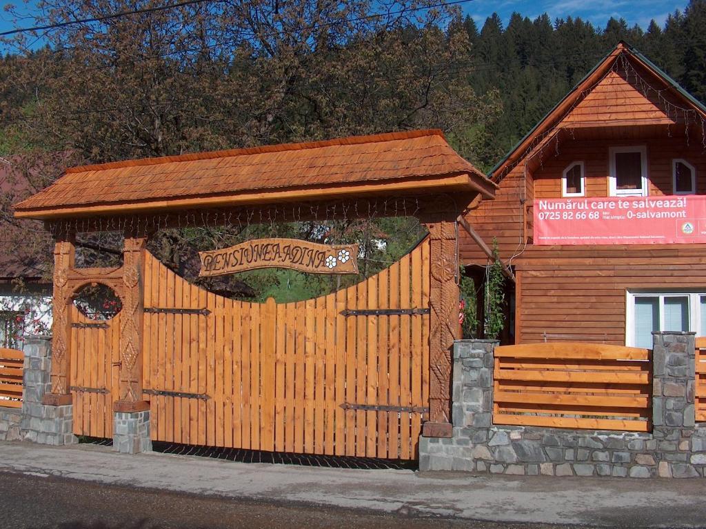 Pensiunea Adina Cavnic Exterior photo